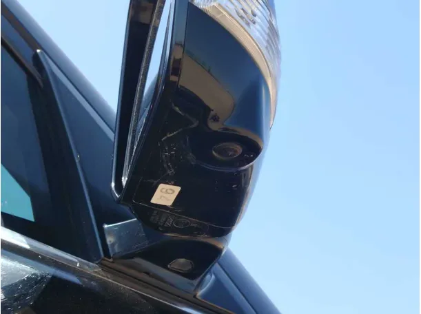 Car image 38
