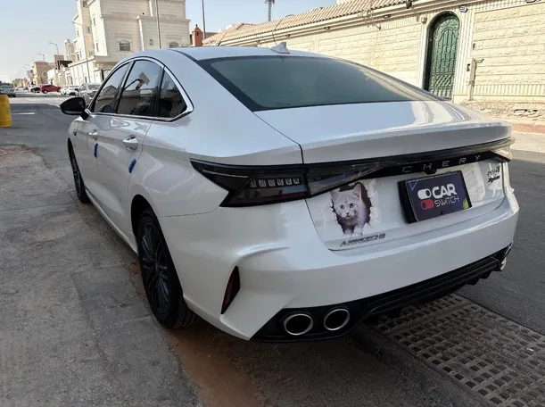 Car image 7