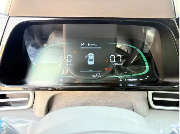 Car image 23