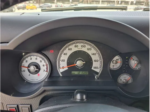 Car image 18