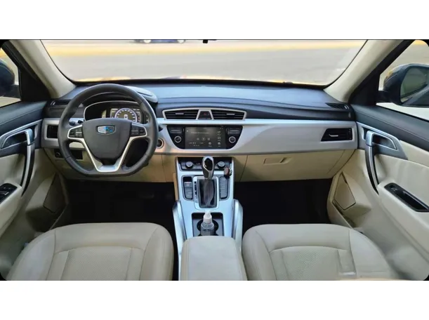 Car image 7