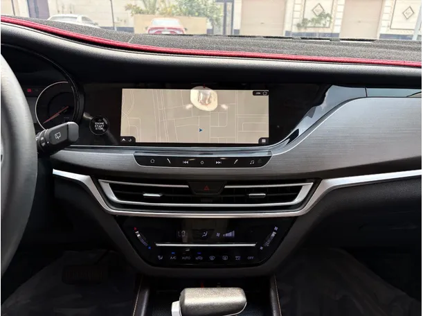 Car image 20