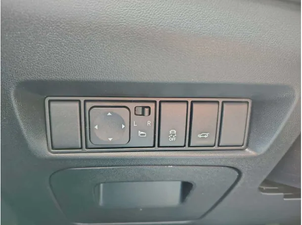 Car image 42