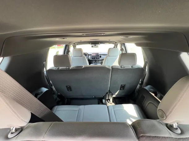 Car image 22
