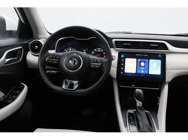 Car image 15