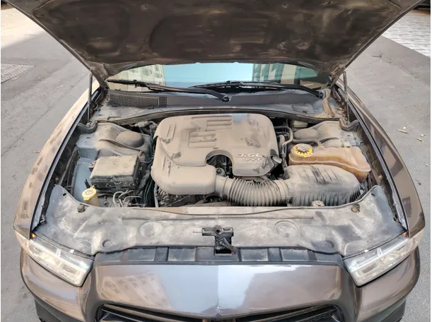 Car image 28
