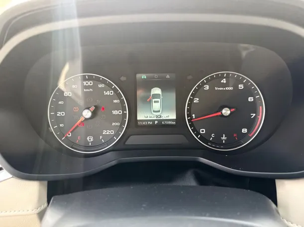 Car image 19