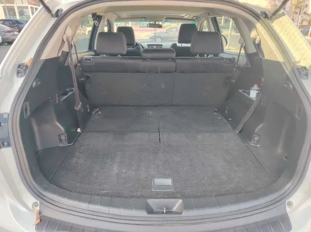 Car image 24