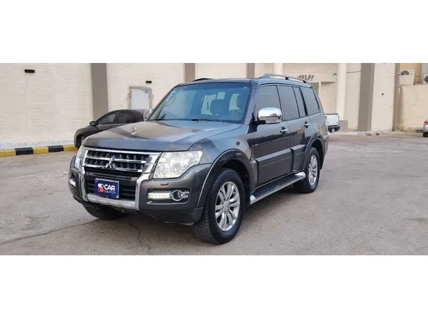 2016 Mitsubishi Pajero in Riyadh