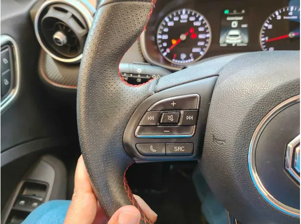 Car image 39
