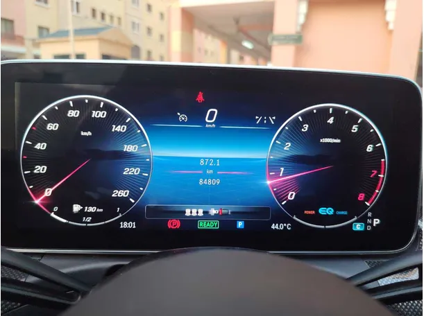 Car image 23