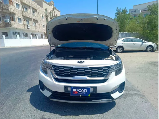 Car image 30