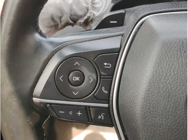 Car image 28