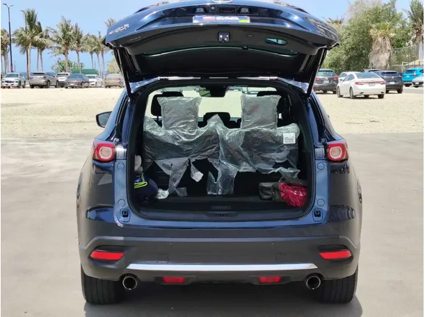 Car image 27
