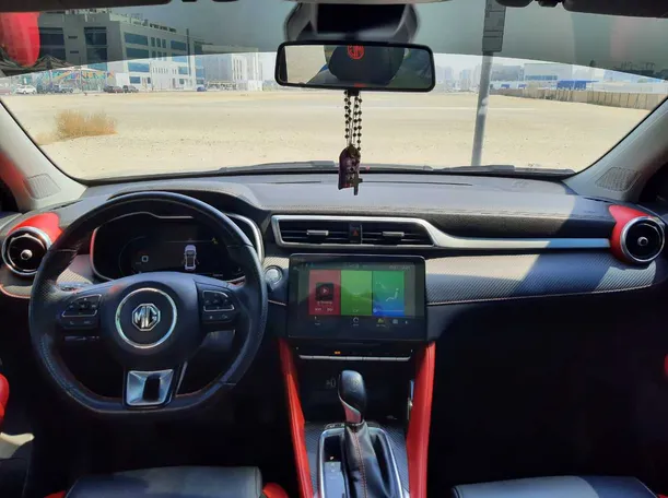 Car image 15