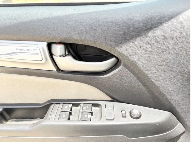 Car image 28