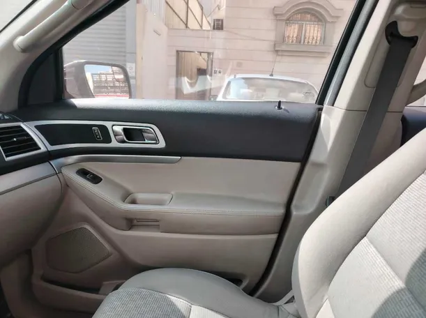 Car image 41