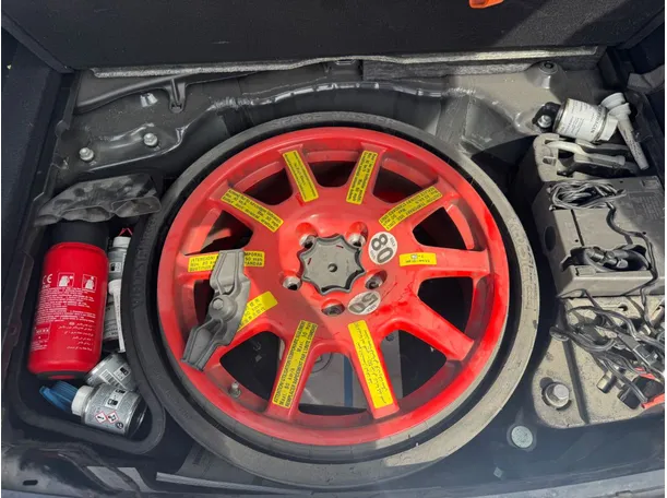 Car image 21