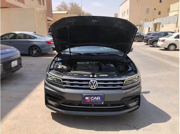 Car image 25