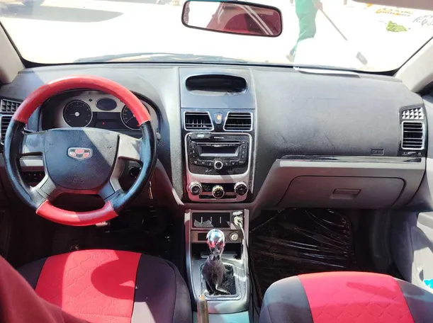 Car image 15