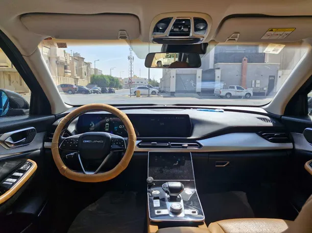 Car image 17