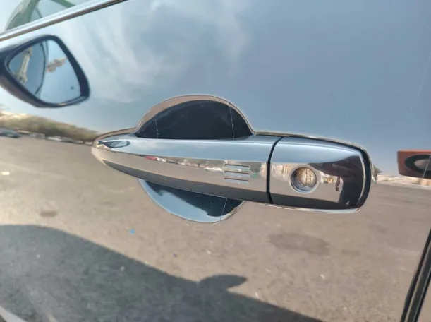 Car image 34