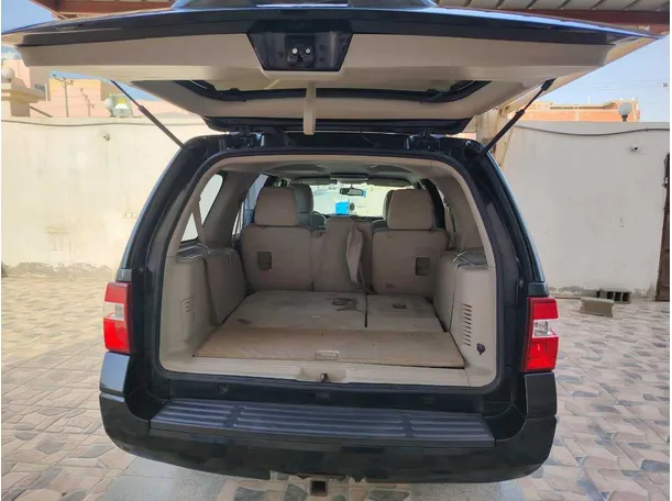 Car image 29