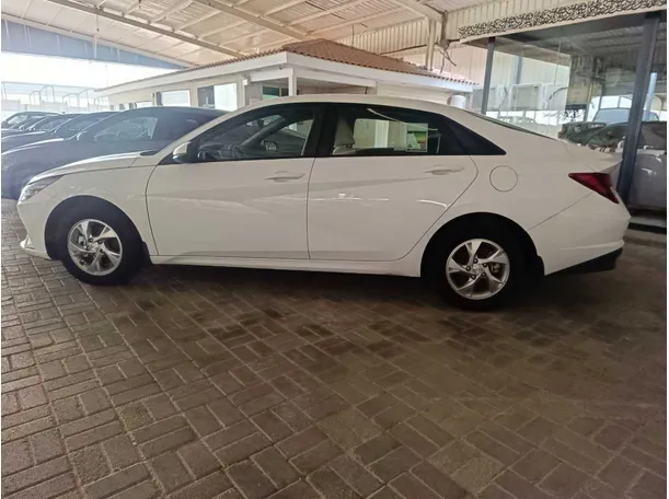 Car image 7
