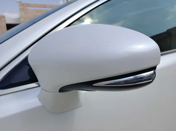 Car image 35