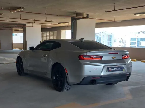 Car image 7