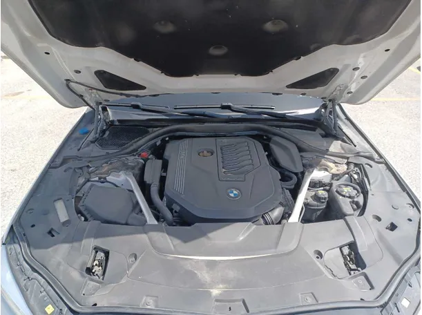 Car image 26