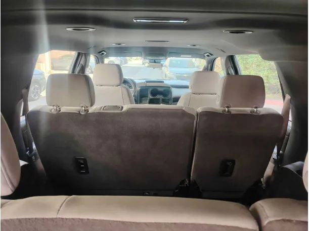 Car image 31