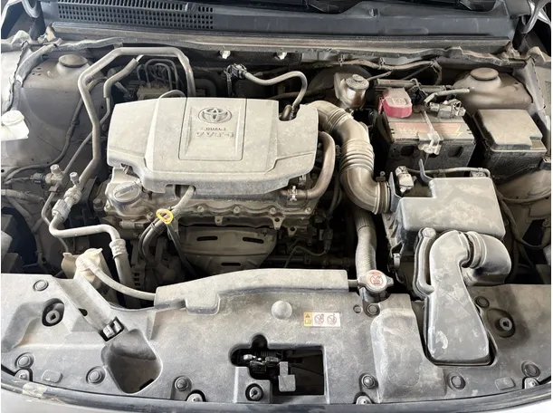 Car image 19