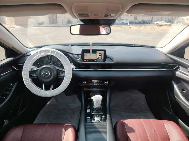 Car image 21