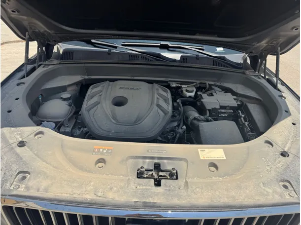 Car image 24