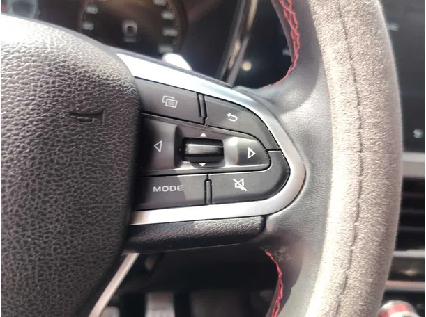 Car image 35