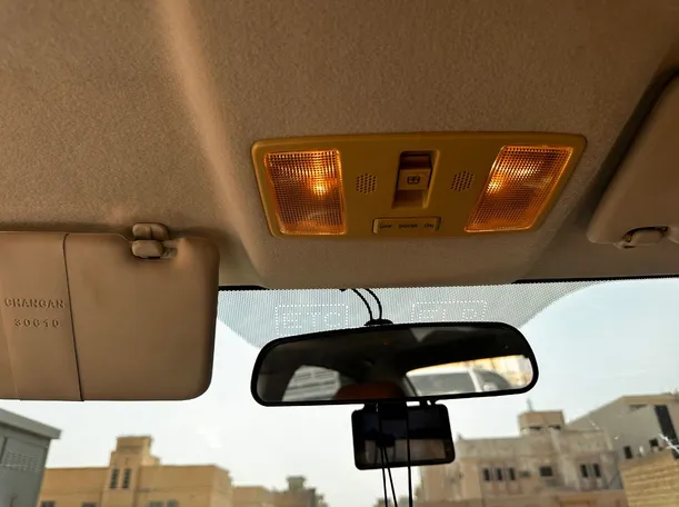Car image 23