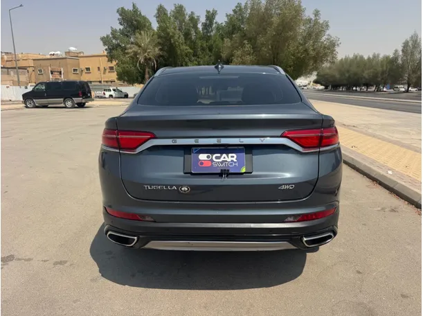 Car image 6