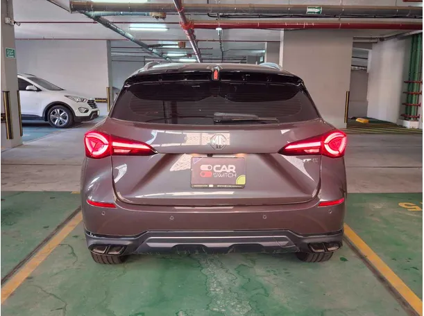 Car image 6