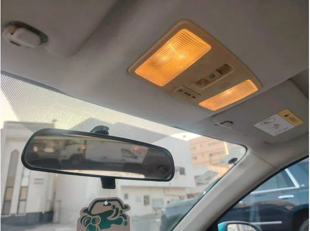 Car image 34