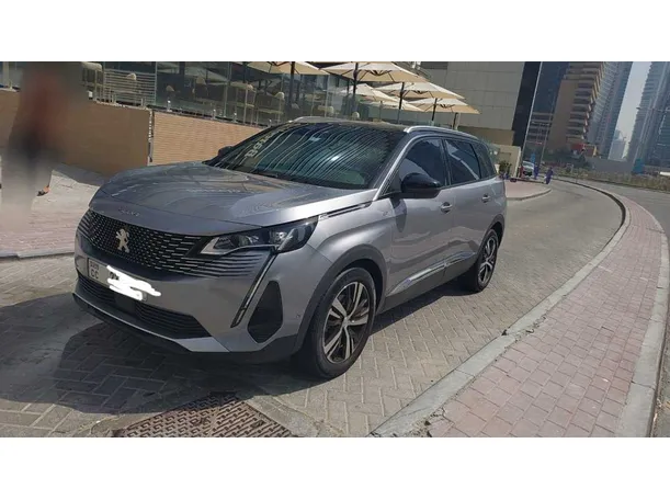 2023 Peugeot 5008 in Dubai