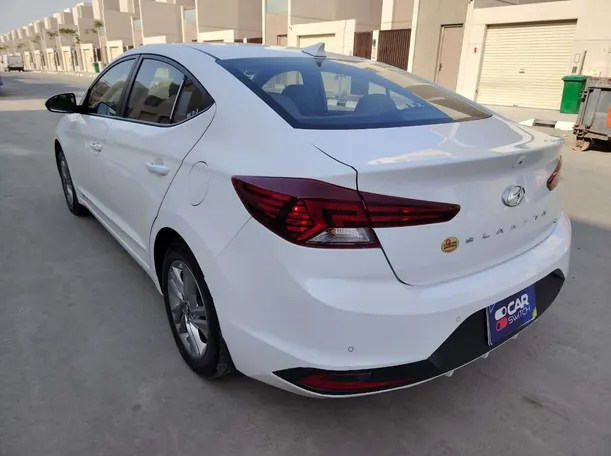 Car image 7