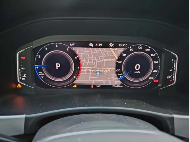 Car image 35