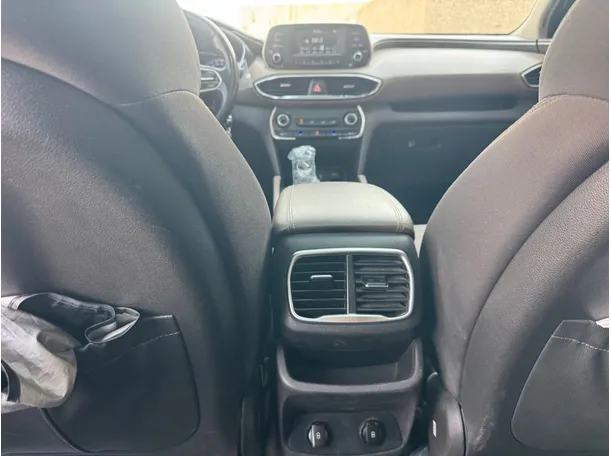 Car image 22