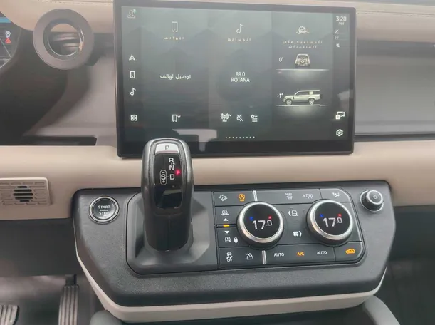 Car image 14