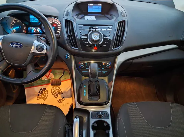 Car image 15