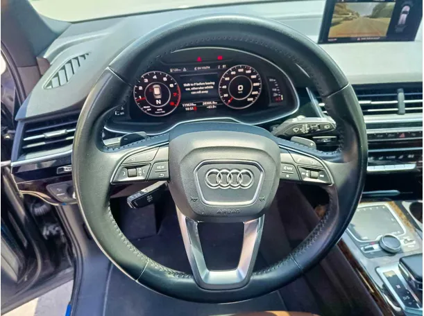 Car image 28