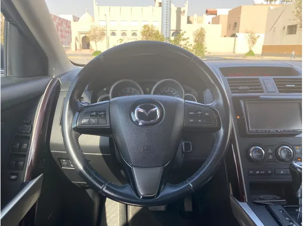 Car image 17