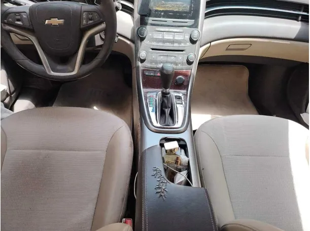 Car image 18
