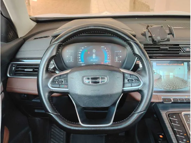 Car image 27